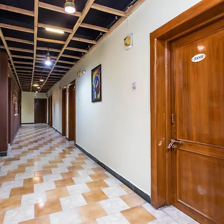 Hotel O Santushti-2