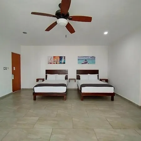 José y Glendy Hotel-3