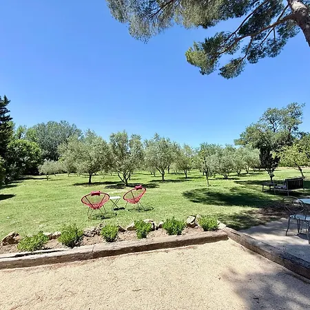 Domaine Au Coeur des Alpilles-3