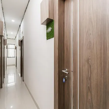 Reddoorz Plus At Grand Tara Homestay Palembang-2