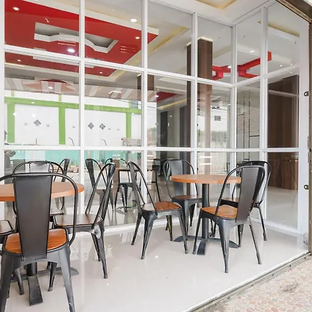 Reddoorz Plus At Grand Tara Homestay Palembang-3