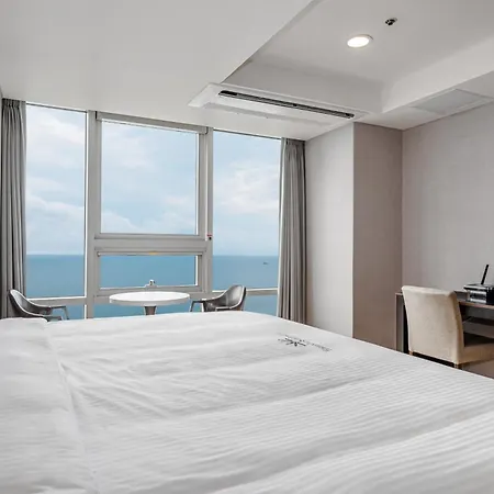 Haeundae Seacloud Hotel Residence-3