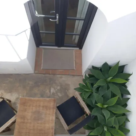 Aljana Guest House Beja-2