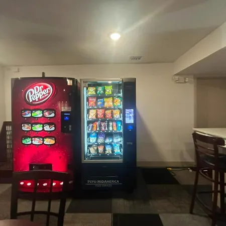 University Inn Of Carbondale By Hotel O-3