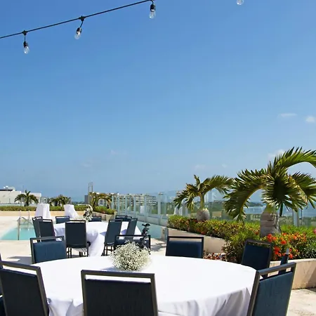Residence Inn By Marriott Cancun Hotel Zone-3