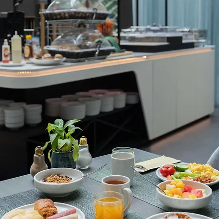 Ibis Styles Delft City Centre-2