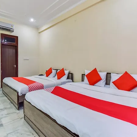 Hotel O S R-3