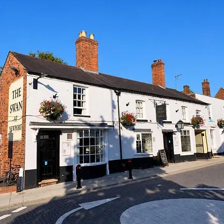 The Swan Inn Newport-3
