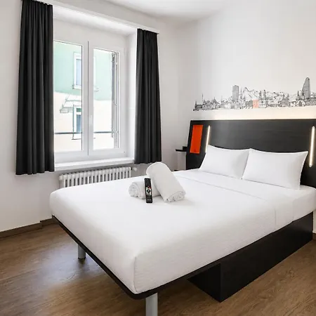 easyHotel Zürich Limmatplatz-2