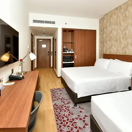 Comfort Hotel Jeddah King Road-3