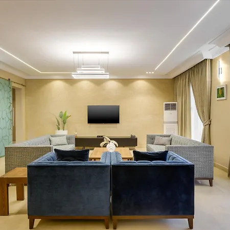 Metro Apartments-3