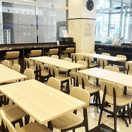 Toyoko Inn Tokyo Shinjuku Gyoemmae Eki 3 Ban Deguchi-2