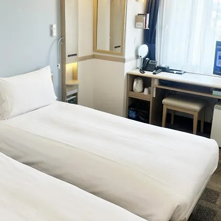 Toyoko Inn Tokyo Shinjuku Gyoemmae Eki 3 Ban Deguchi-3