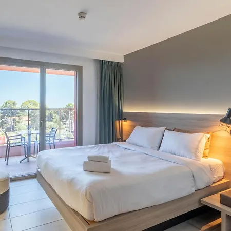 B&B Home La Ciotat-3
