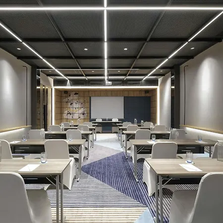Ibis Surabaya Tidar-3