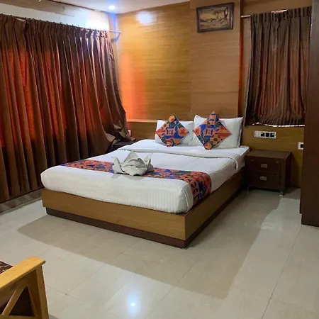 Westernsuites Hotel & Spa-2