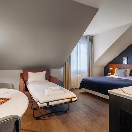 Rockypop Grenoble Hotel-2