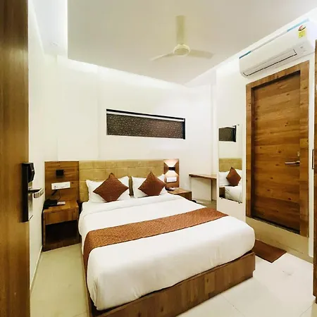 Hotel Black Burn-3