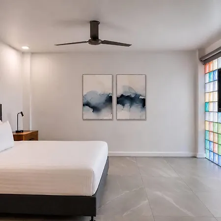 Comfort Suites Tijuana-3