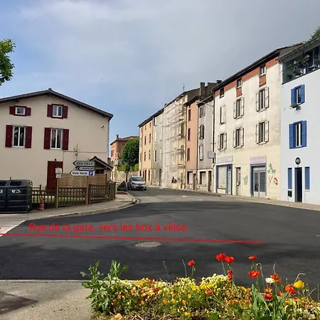 AUX 4 LOGIS Appart-hotel - Studio Le Flore - Petit déjeuner inclus 1ère nuit-2