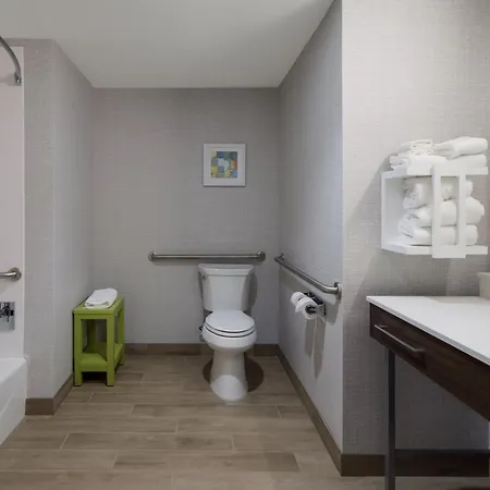 Hampton Inn Concord-3