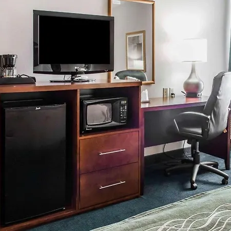 Quality Inn Waynesburg - Morrisville-2