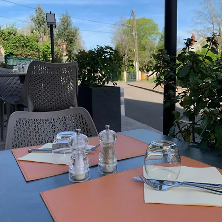 Kyriad Hotel Nevers Centre-3