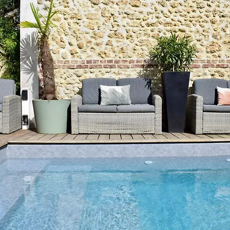Le Trophee Boutique Hotel Spa- La Loggia Appart'Hotel-3