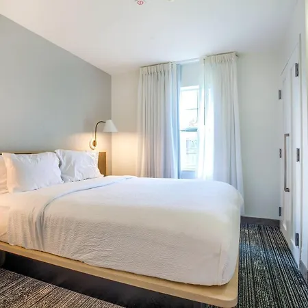 Mainstay Suites-2