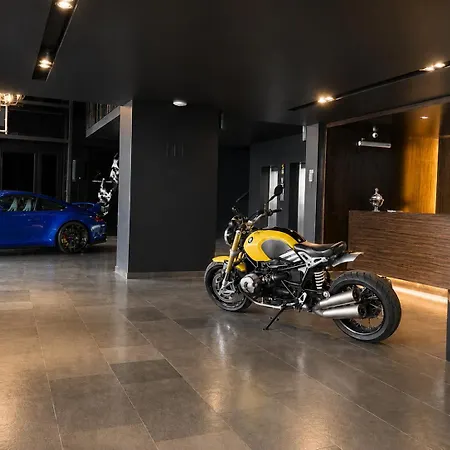 BTH Hotel – Boutique Concept-3
