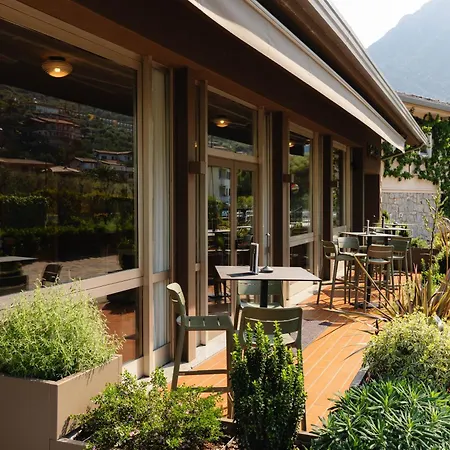 Hotel Garden NEW MANAGEMENT-2