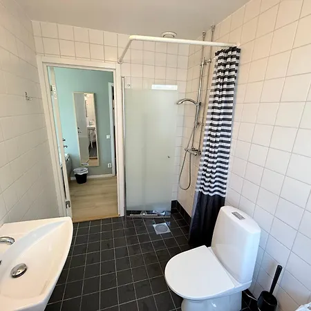 Avenyn Hostel, Former Le Mat-2