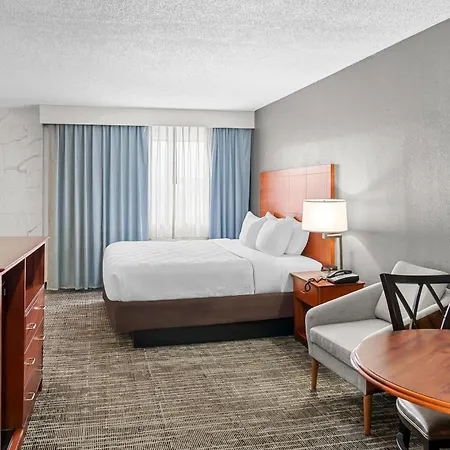 Country Inn & Suites By Radisson, Muskegon, Mi-3