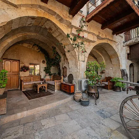 Chelebi Cave House-3