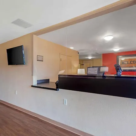 Extended Stay America Select Suites - Rockford - State Street-3