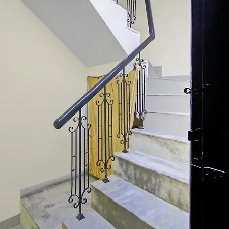 Hotel O Manraj B&B-2