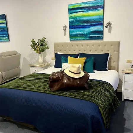 Coastal Waters Motor Inn-2