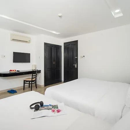 La Maison Danang Beach Hotel-2
