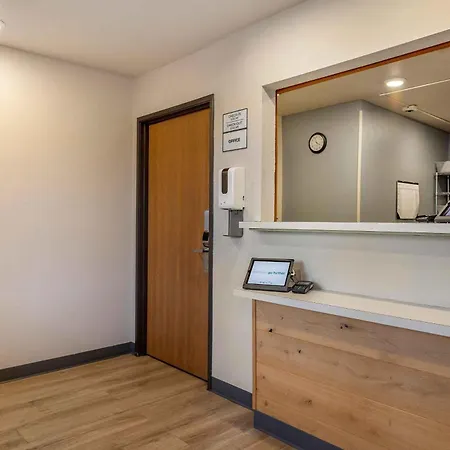 Extended Stay America Select Suites - Wichita - North-2