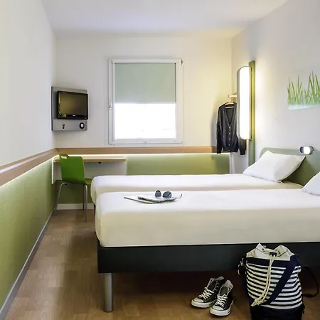 Ibis Budget Montbeliard-3