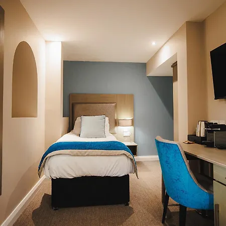 Caer Rhun Hall Hotel-3