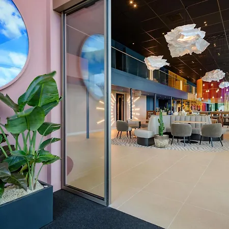 Ibis Styles Rotterdam Ahoy-3