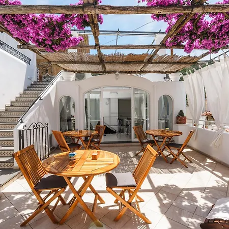 Alle Stelle B&B By Fm, Capri Stays-3