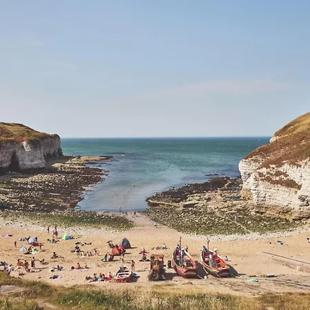 Caravan Hire Thornwick Bay-3
