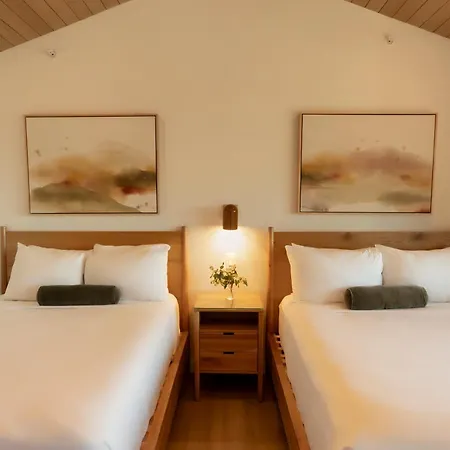 Woods Cove Inn-3