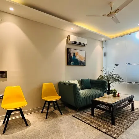 Bluo 1Bhk Suite - Balcony, Lift, Gym, Parking-3