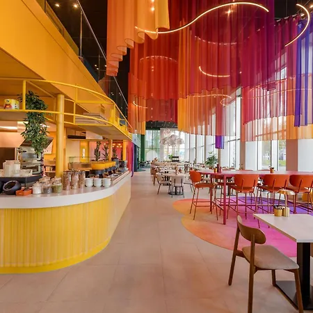 Ibis Styles Rotterdam Ahoy-3