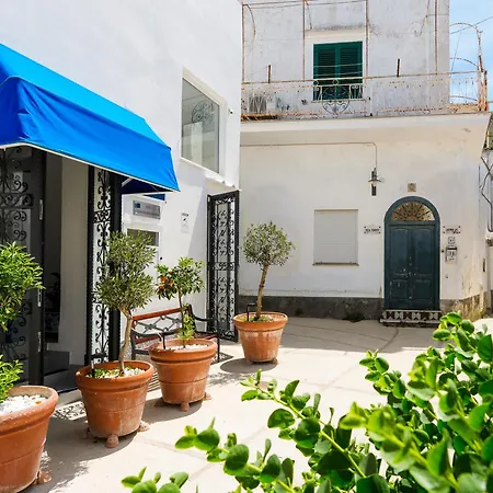 Alle Stelle B&B By Fm, Capri Stays-3