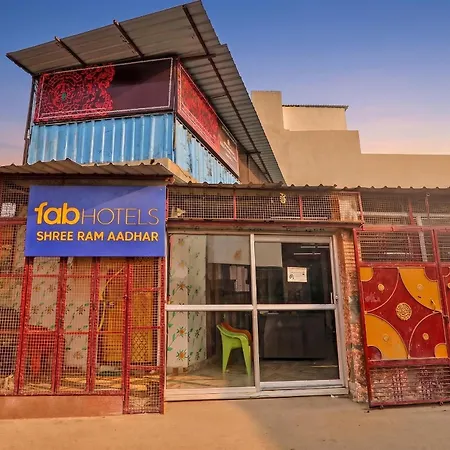 Fabhotel Shree Ram Aadhar-3