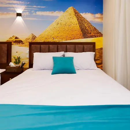 Diamond Pyramids View Inn-3